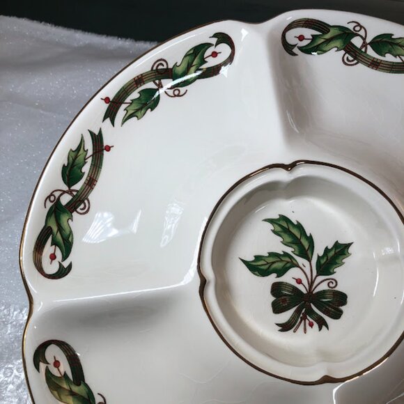 Royal Limited Holly Holiday divided serving platter - NWT - Picture 6 of 11